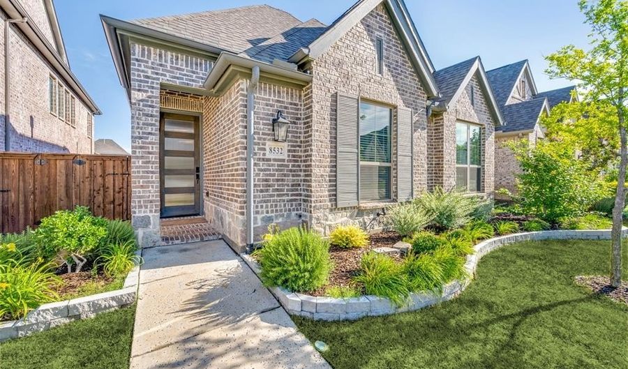 8532 Melrose, The Colony, TX 75056 - 3 Beds, 2 Bath