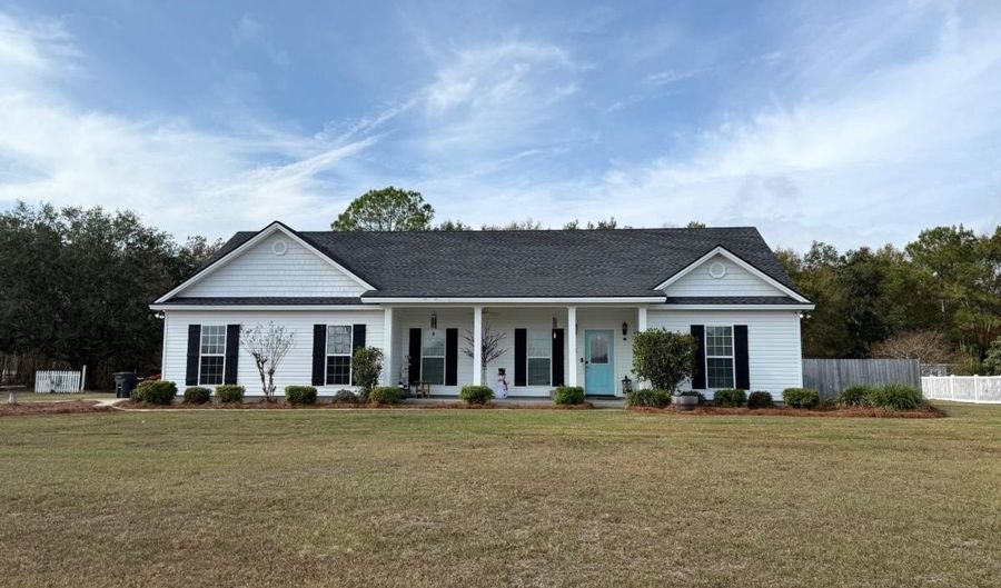 93 Oak Forrest Dr, Adel, GA 31620 - 3 Beds, 2 Bath