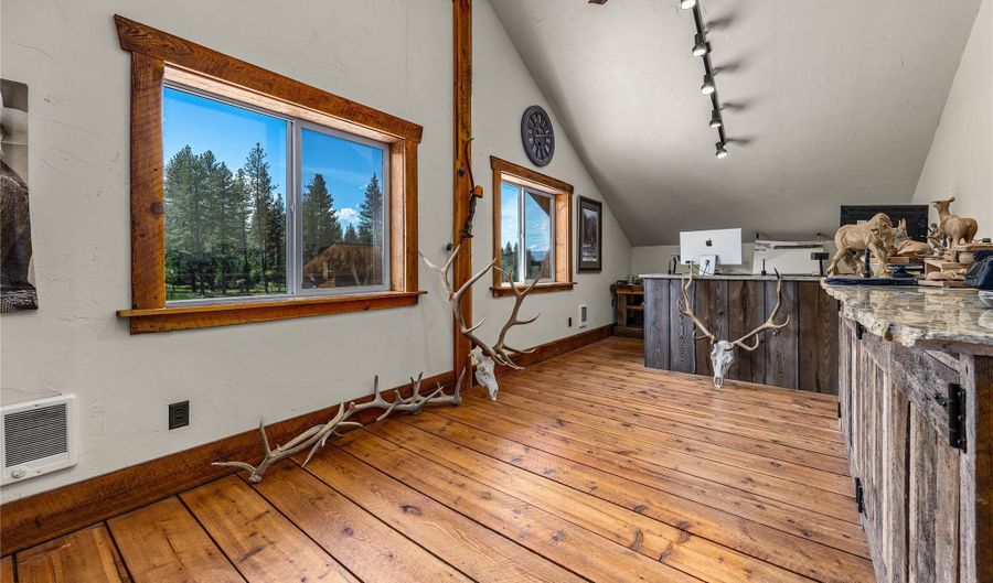 1330 Hole In The Wall Rd, Bonner, MT 59823 - 4 Beds, 2 Bath