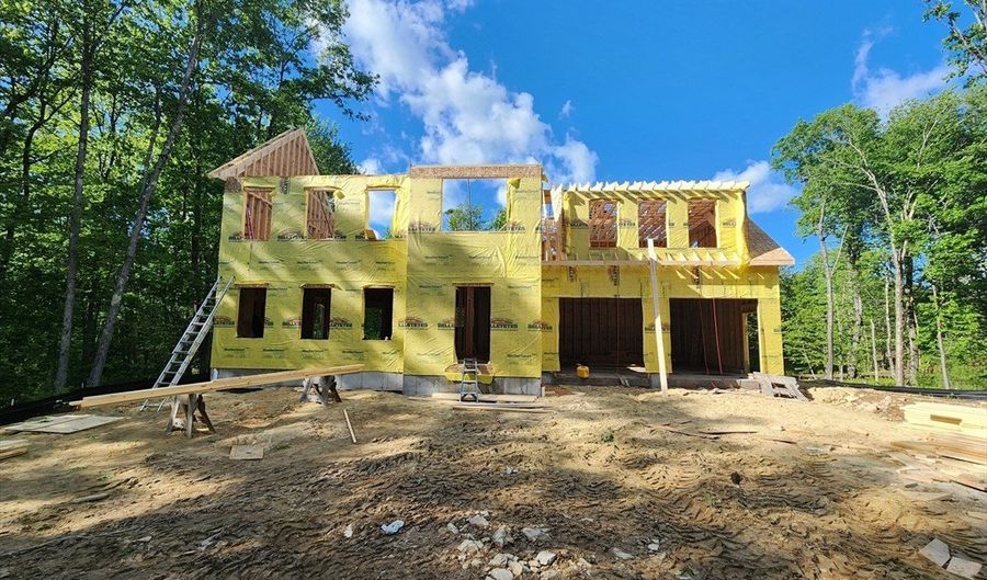 75 Willard Rd, Ashburnham, MA 01430 - 4 Beds, 3 Bath