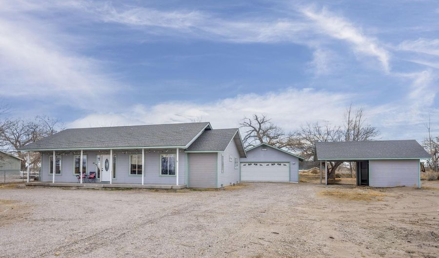 2106 Gummow Dr, Fallon, NV 89406 - 4 Beds, 3 Bath