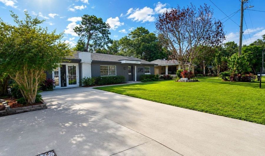 1050 Blackwood St, Altamonte Springs, FL 32701 - 3 Beds, 2 Bath