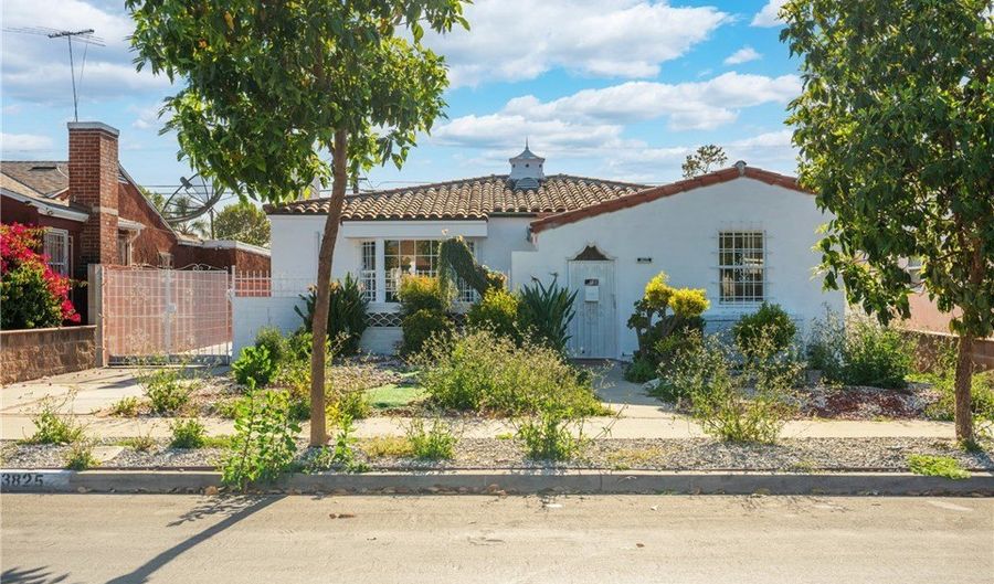 3825 Welland Ave, Los Angeles, CA 90008 - 4 Beds, 3 Bath