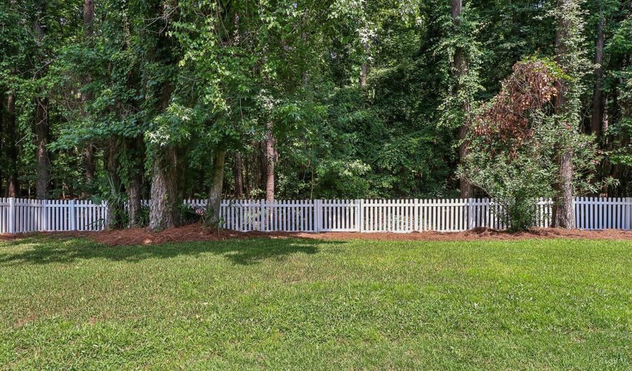 7 Longleaf Ct, Bluffton, SC 29910 - 3 Beds, 3 Bath