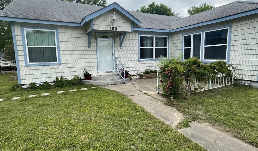 159 N Texas Ave, Atoka, OK 74525 - 5 Beds, 3 Bath
