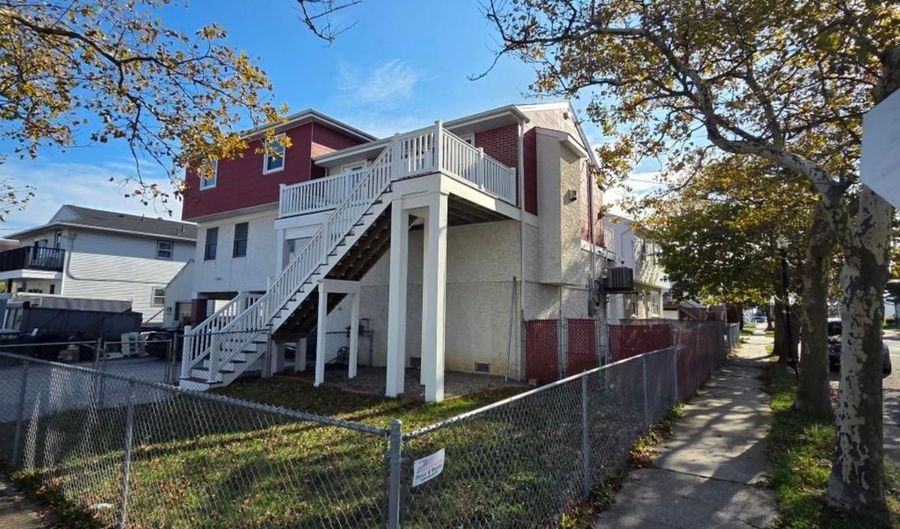 570 N Harrisburg Ave, Atlantic City, NJ 08401 - 4 Beds, 2 Bath