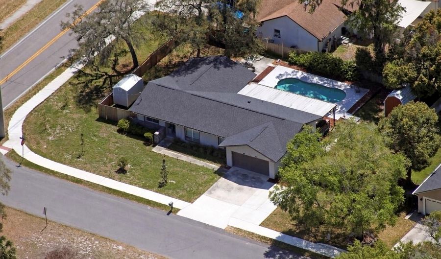 2746 MENDELIN St, Apopka, FL 32703 - 3 Beds, 2 Bath