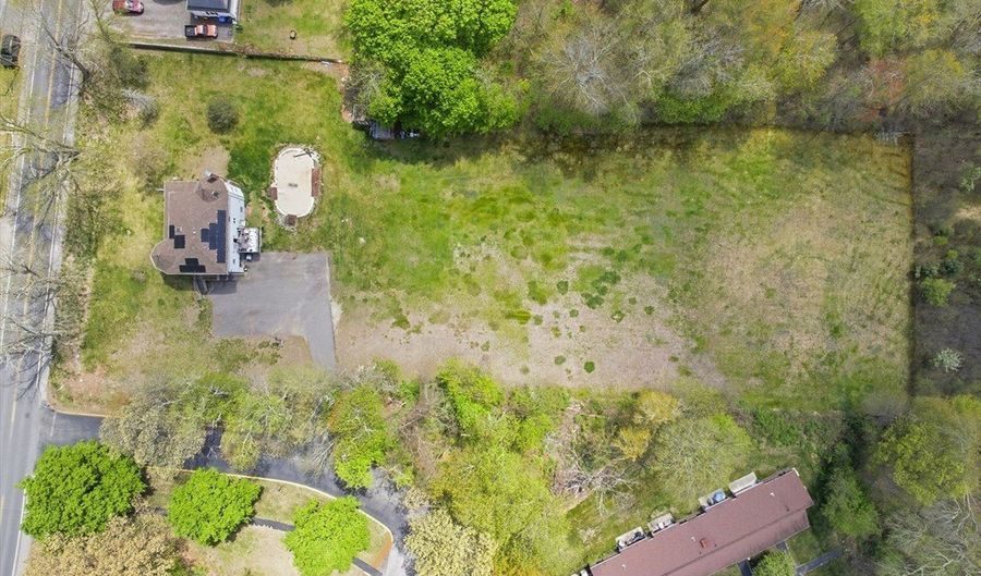 67 Blackstone, Blackstone, MA 01504 - 4 Beds, 4 Bath