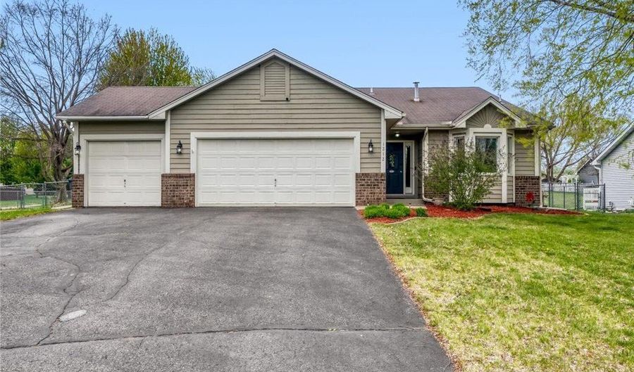 1212 142nd Ln NW, Andover, MN 55304 - 3 Beds, 2 Bath