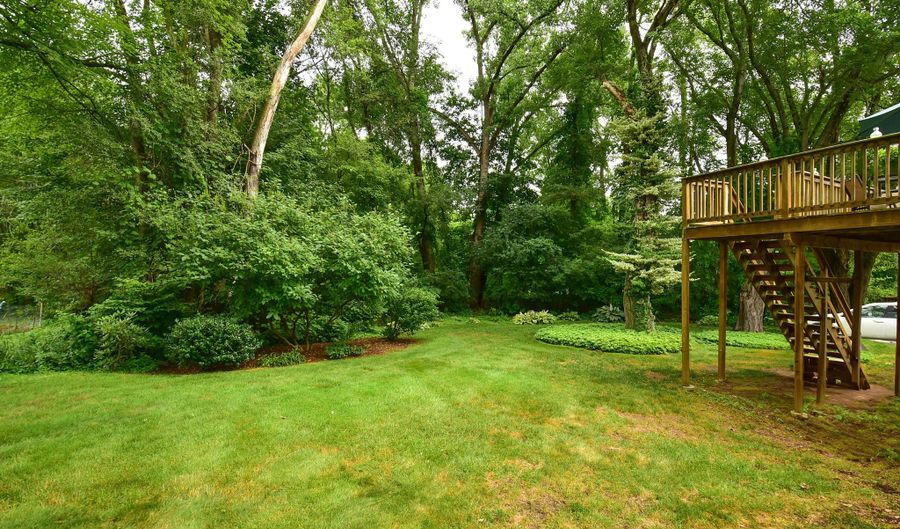 256 Park Ave, Bloomfield, CT 06002 - 5 Beds, 2 Bath
