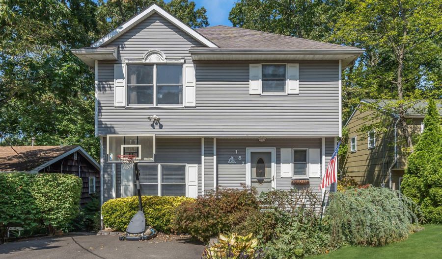 187 Delaware Ave, Atlantic Highlands, NJ 07716 - 4 Beds, 3 Bath