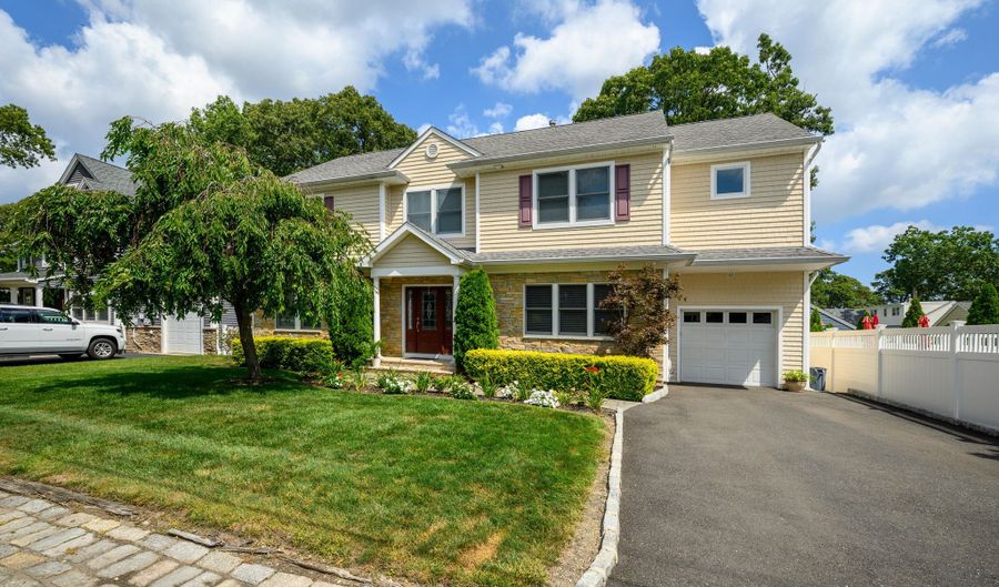 305 Barbara Dr, Point Pleasant, NJ 08742 - 5 Beds, 4 Bath