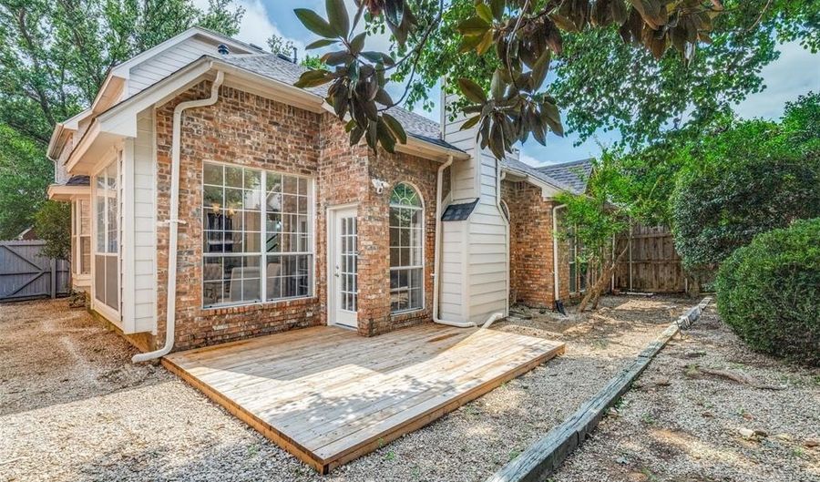 4037 Azure Ln, Addison, TX 75001 - 3 Beds, 3 Bath