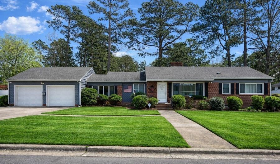 605 S Pembroke Ave, Ahoskie, NC 27910 - 3 Beds, 2 Bath
