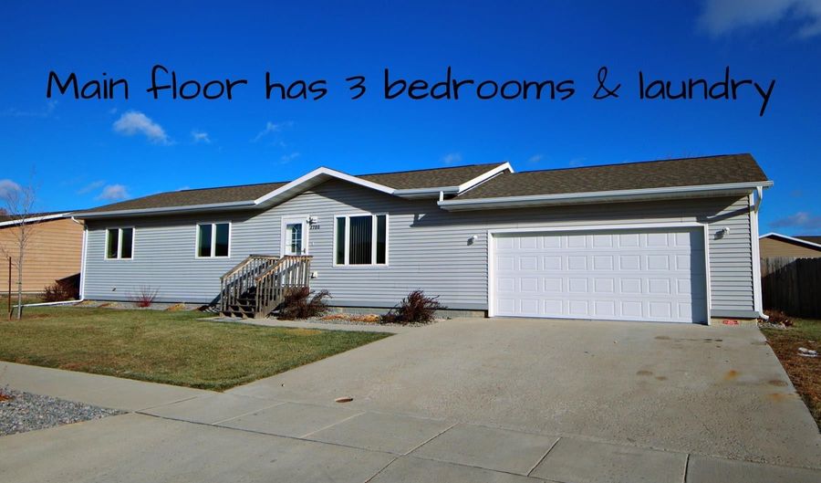 2700 N Lyme Grass Ave, Sioux Falls, SD 57107 - 5 Beds, 2 Bath