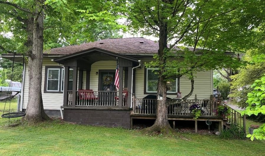 18990 Midland Trl, Ansted, WV 25812 - 3 Beds, 1 Bath