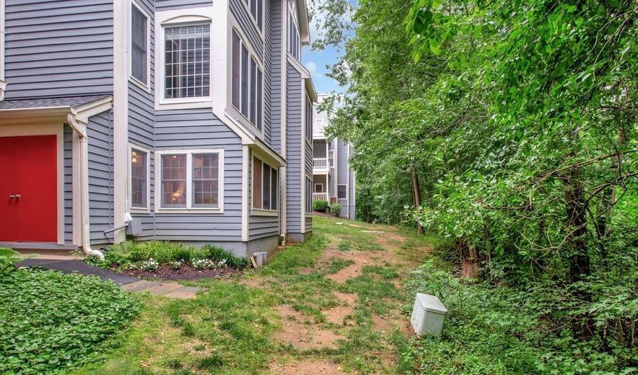 2700 SUMMERVIEW Way 101, Annapolis, MD 21401 - 2 Beds, 2 Bath