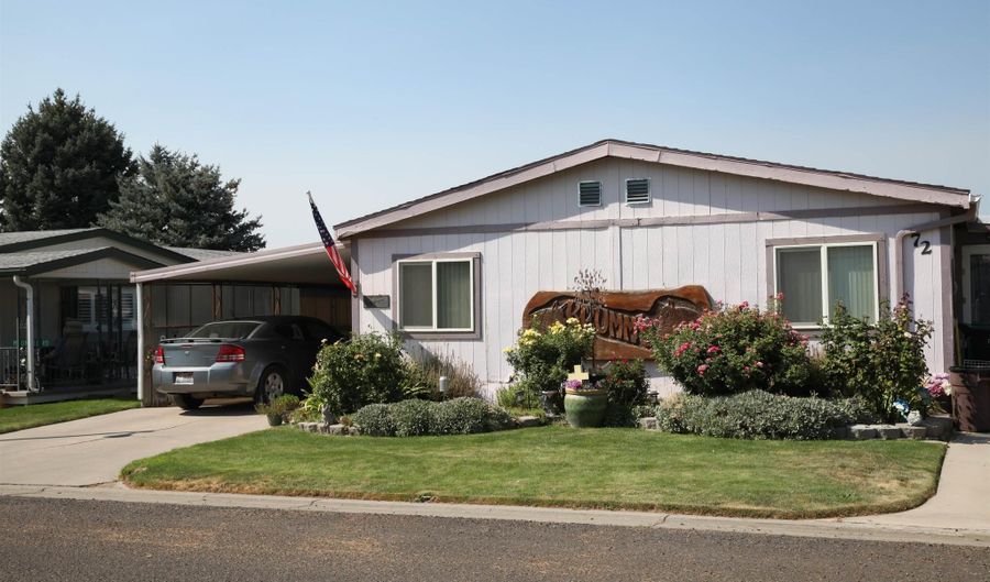 910 Moonglow Rd Space #72, Buhl, ID 83316 - 3 Beds, 2 Bath