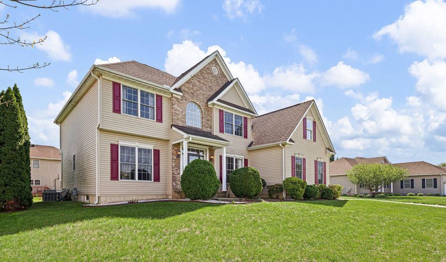 213 SANDHILL Way, Camden Wyoming, DE 19934 - 5 Beds, 4 Bath