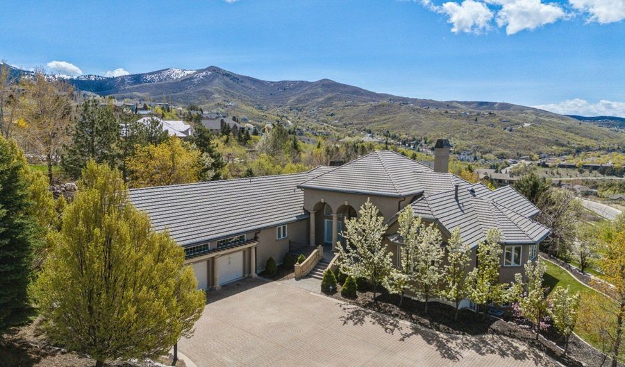1714 RIDGE Pt, Bountiful, UT 84010 - 6 Beds, 5 Bath
