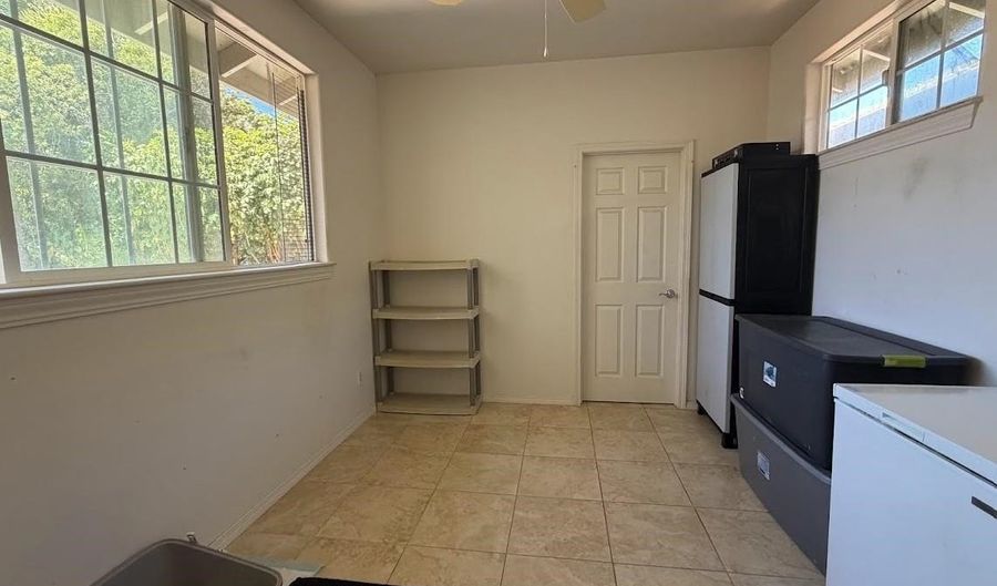 10 Kamaiki Cir, Kahului, HI 96732 - 6 Beds, 4 Bath