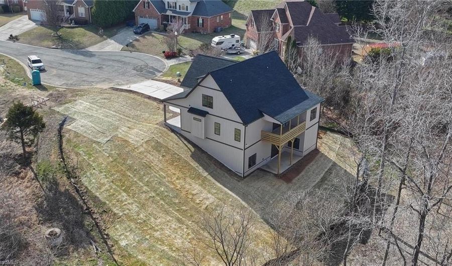 108 Sprucewood Ct, Archdale, NC 27263 - 3 Beds, 4 Bath