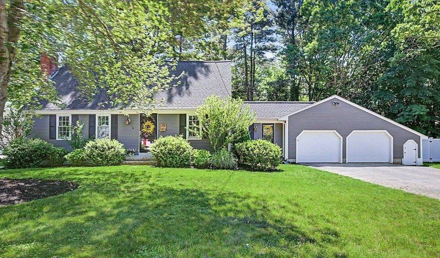 25 Claire Dr, Attleboro, MA 02703 - 4 Beds, 2 Bath