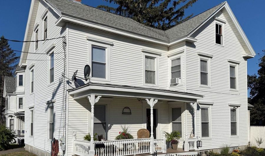 33 Union St, Bath, ME 04530 - 6 Beds, 2 Bath