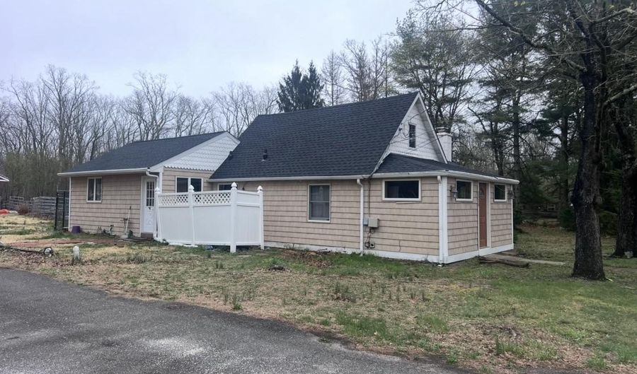 2328 TREMONT Ave, Atco, NJ 08004 - 2 Beds, 1 Bath
