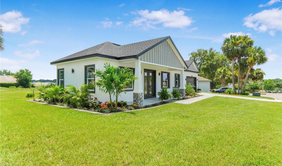 1006 LINKSIDE Ct, Apopka, FL 32712 - 4 Beds, 2 Bath