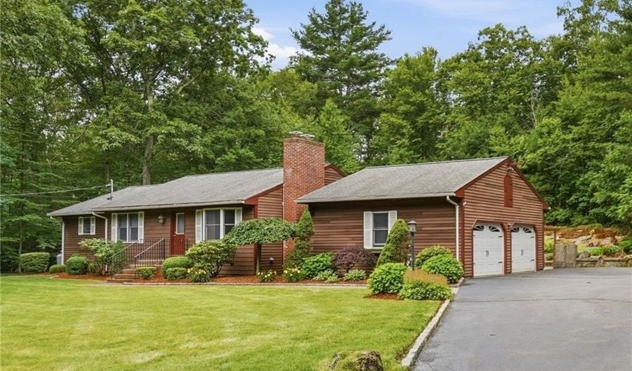 19 Mount Hygeia Rd, Foster, RI 02825 - 3 Beds, 2 Bath