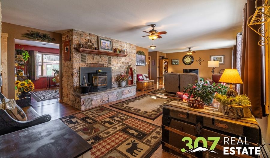 1243 Lane 11 1/2, Powell, WY 82435 - 3 Beds, 1 Bath