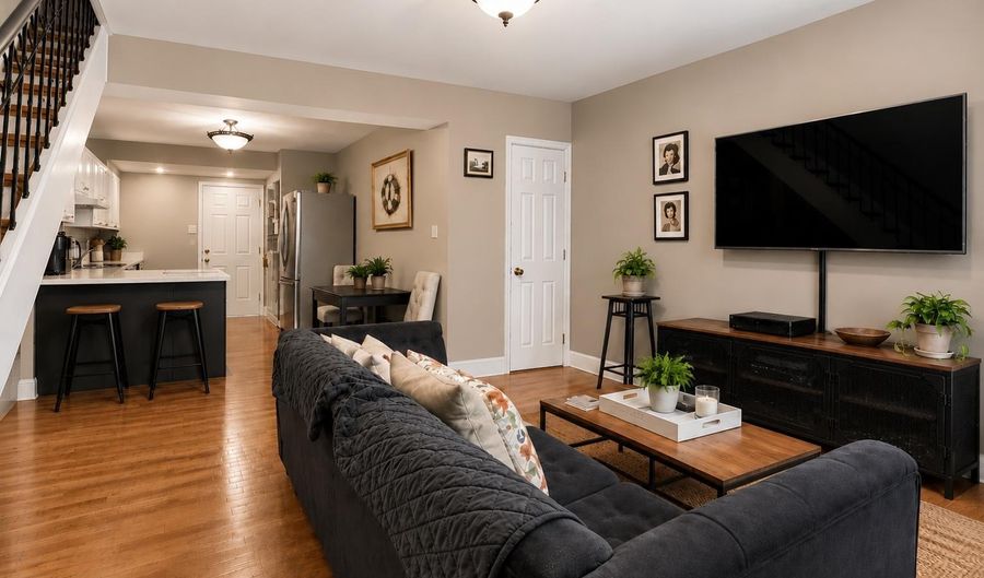 1518 ALICEANNA St, Baltimore, MD 21231 - 2 Beds, 2 Bath