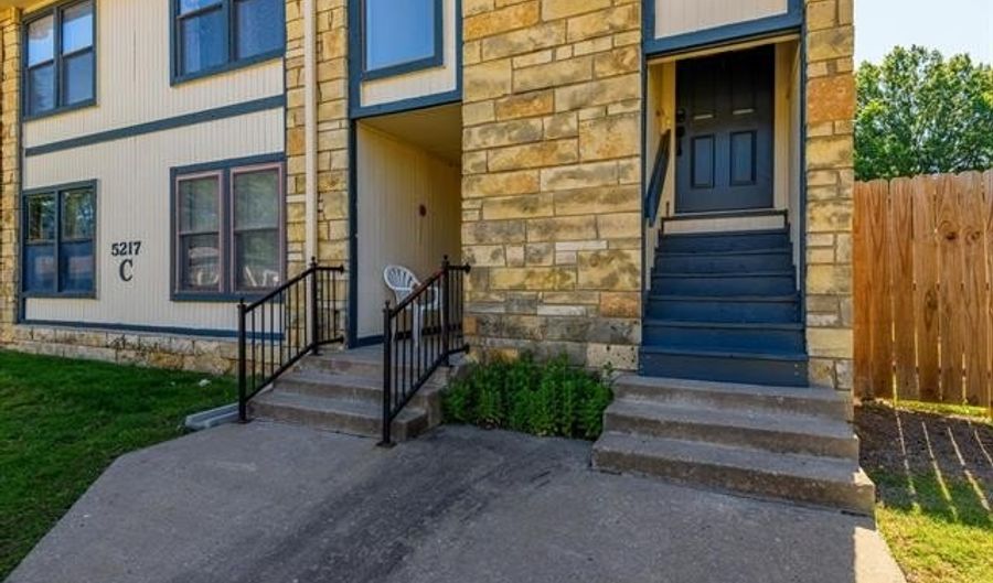 5217 Nowata Rd C204, Bartlesville, OK 74006 - 2 Beds, 2 Bath