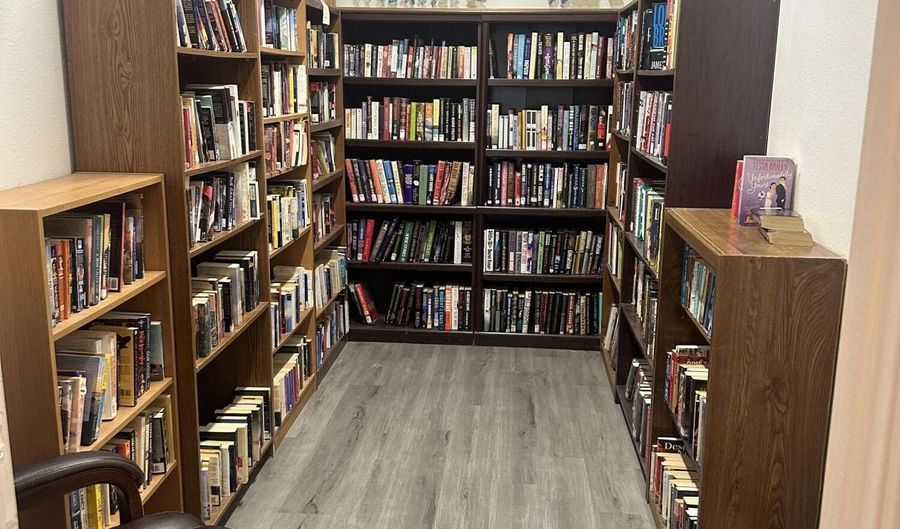 1050 E BROADWAY Ave 84, Apache Junction, AZ 85119 - 2 Beds, 1 Bath