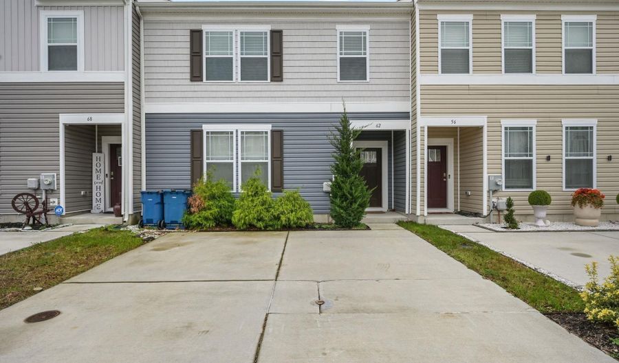 62 PEPPERWOOD Dr, Camden Wyoming, DE 19934 - 3 Beds, 3 Bath