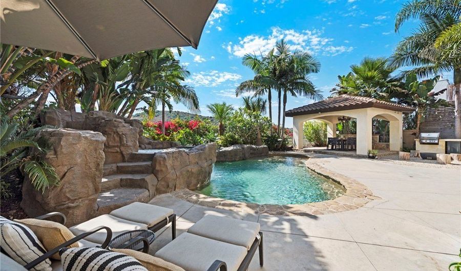 53 Calle Careyes, San Clemente, CA 92673 - 5 Beds, 6 Bath