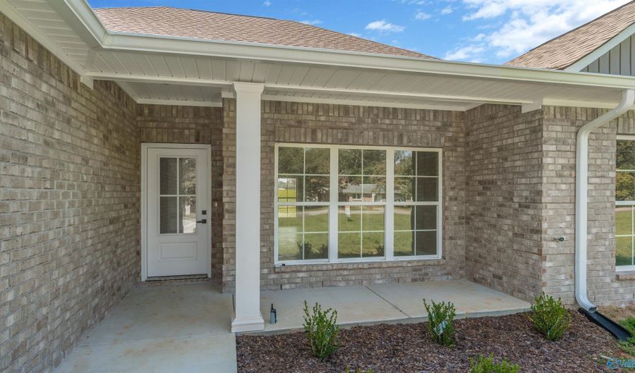 741 8th St NE, Arab, AL 35016 - 3 Beds, 2 Bath