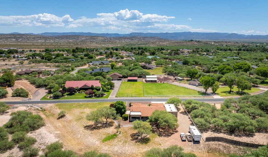 2084 S Derby Dr, Camp Verde, AZ 86322 - 3 Beds, 3 Bath
