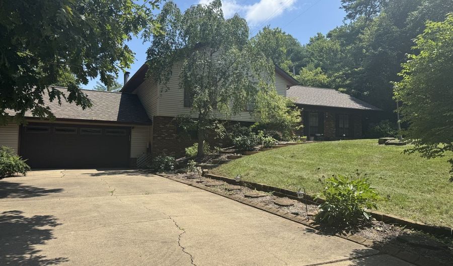 7902 Bittersweet Ct, Athens, OH 45701 - 4 Beds, 3 Bath