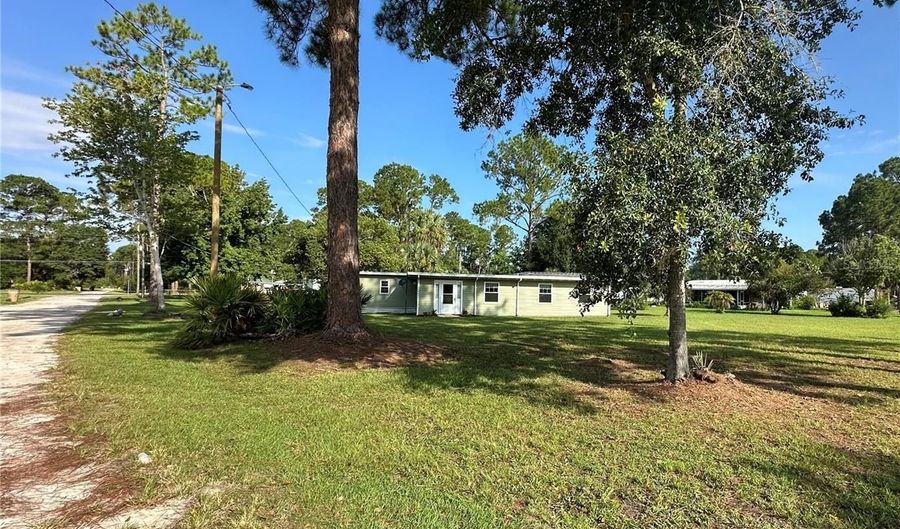 55045 6TH St, Astor, FL 32102 - 3 Beds, 2 Bath