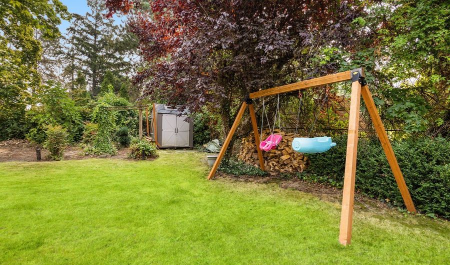 5020 SW MENLO Dr, Beaverton, OR 97005 - 3 Beds, 1 Bath