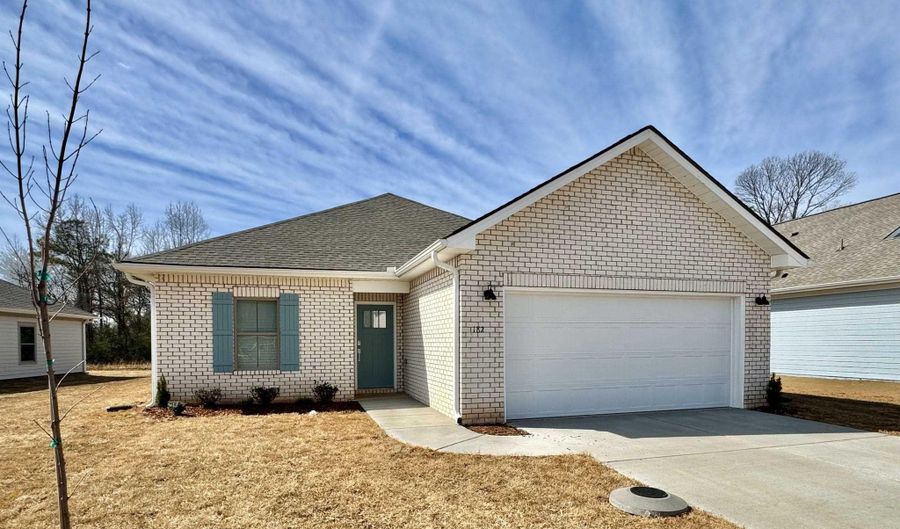 15732 Ruthie Lynn Dr, Athens, AL 35613 - 3 Beds, 2 Bath