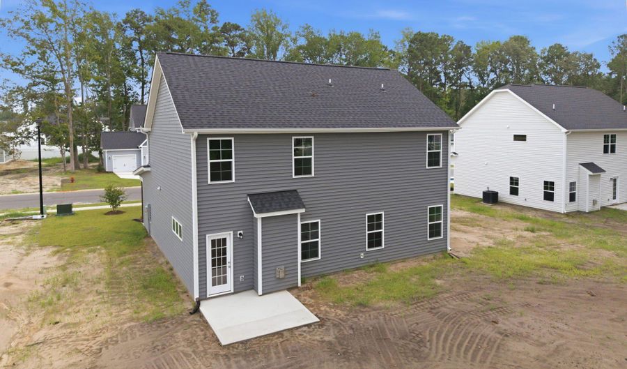 987 Rialto Ln, Ayden, NC 28513 - 4 Beds, 3 Bath