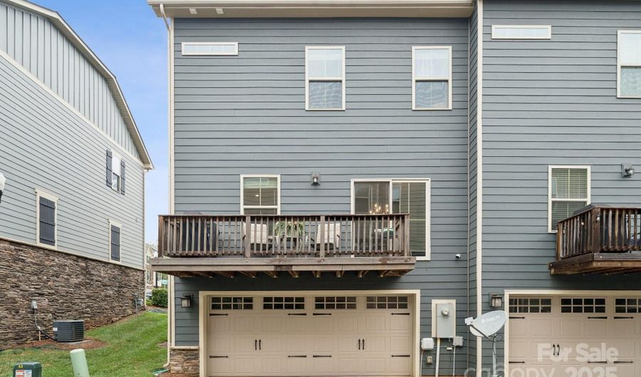 2029 Birchside Dr, Charlotte, NC 28205 - 3 Beds, 4 Bath