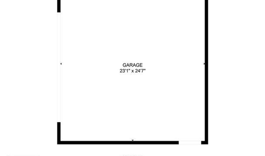 429 Edgewater Dr, Algonac, MI 48001 - 5 Beds, 2 Bath