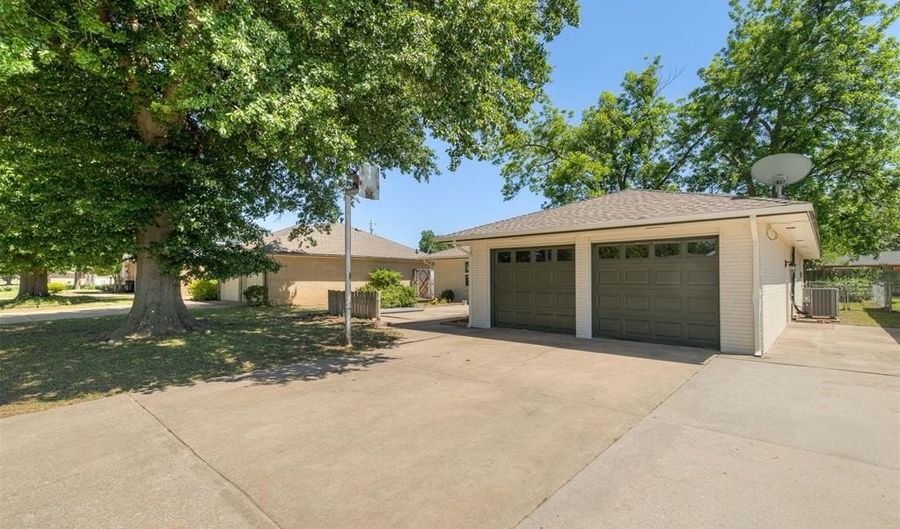 7516 NW 27th St, Bethany, OK 73008 - 3 Beds, 2 Bath