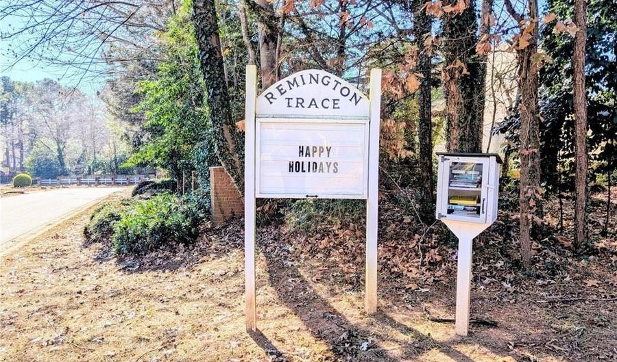 2419 Doubletree Dr NW, Acworth, GA 30102 - 5 Beds, 3 Bath