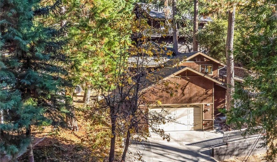 5879 Mountain Creek Home, Angelus Oaks, CA 92305 - 3 Beds, 2 Bath