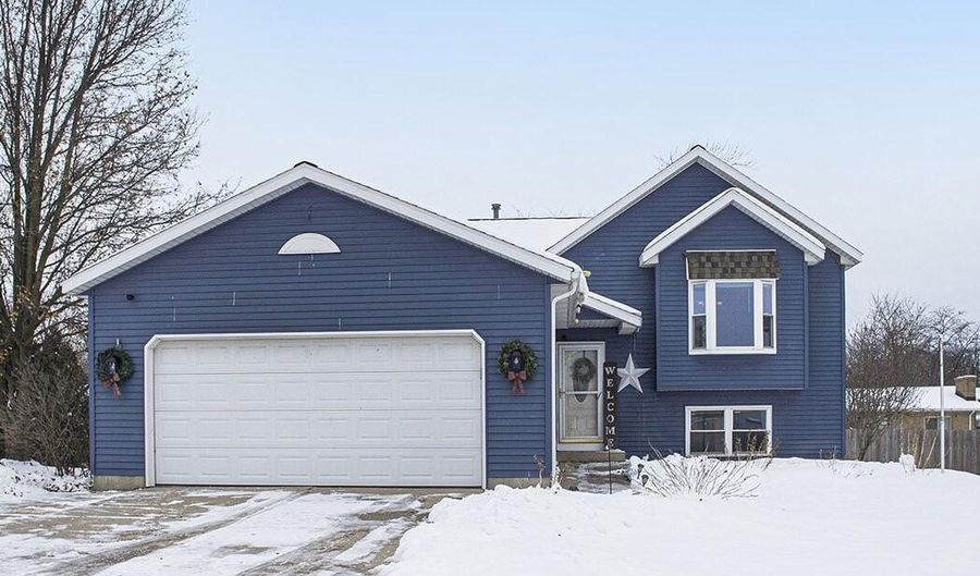 11045 Stanford Ave, Allendale, MI 49401 - 3 Beds, 2 Bath